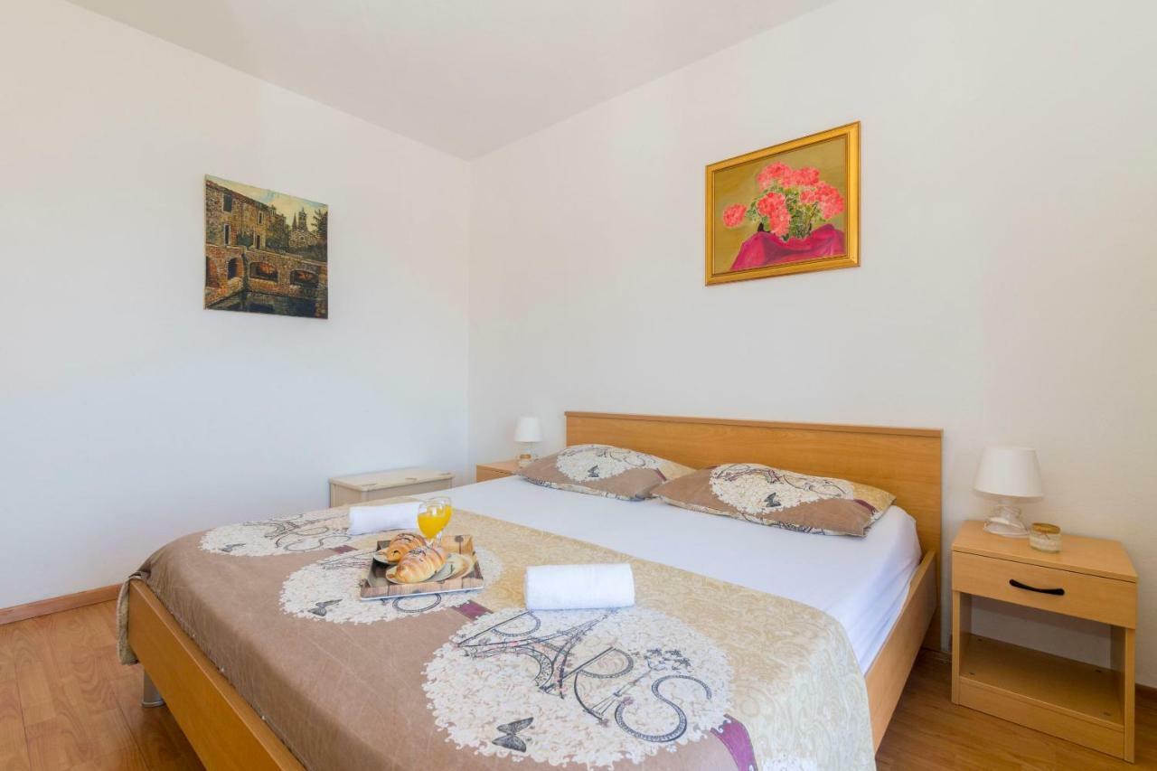 Apartments Palma เยลซา ภายนอก รูปภาพ